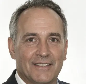 Tom Hernandez